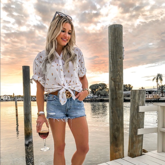 Button down top - Picture 1 of 1